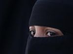 ilustrasi-wanita-menggunakan-cadar_20180306_174350.jpg