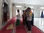 jasad-fitri-korban-penganiayaan-saat-disalatkan-di-masjid-jami-al-amanah.jpg