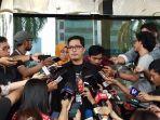 juru-bicara-kpk-febri-diansyah-saat-memberi-keterangan-terkait-ott-di-jawa-timur.jpg