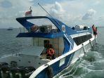 kapal-dishub-di-pelabuhan-kali-adem-muara-angke-jakarta-utara.jpg