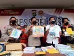 kapolres-metro-depok-kombes-pol-imran-edwin-siregar-kamis-3092021.jpg
