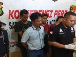 kasatreskrim-polresta-depok-kompol-deddy-kurniawan-saat-memberi-keterangan-pers.jpg