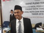ketua-kpu-kota-tangerang-sanusi-pane_20180704_180809.jpg