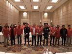 ketua-umum-pssi-mochamad-iriawan-bersama-pengurus-pssi-lainnya-melepas-timnas.jpg