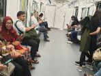 kondisi-tak-begitu-ramai-di-stasiun-bundaran-hi-dan-di-dalam-mrt-jakarta-saat-jam-sibuk.jpg