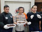 konpers-pemuda-asal-as-selundupkan-brownies.jpg