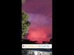 langit-memerah-dan-kepulan-asap-disertai-kilat-menyambar-nyambar-di-atas-gunung-arjuno-welirang.jpg