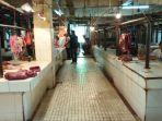 lapak-pedagang-daging-sapi-di-pasar-kramat-jati-1.jpg