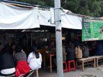 lapak-pedagang-di-kembangan.jpg