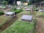 makam-ibu-angkat-ahok-yang-berada-di-tpu-karet-bivak.jpg