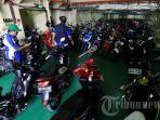 mudik-gratis-sepeda-motor-dengan-kapal-laut-di-pelabuhan-priok.jpg