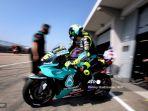 pembalap-yamaha-srt-italia-valentino-rossi-di-sirkuit-sachsenring.jpg