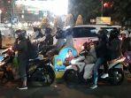 pemudik-arus-balik-saat-tiba-di-simpang-bcp-bekasi-ke-arah-jakarta.jpg