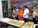 penampakan-pelantun-aishiteru.jpg