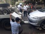 penertiban-kendaraan-oleh-operasi-gabungan_20180711_195859.jpg