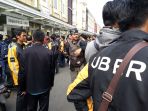 pengendara-uber_20180329_174515.jpg