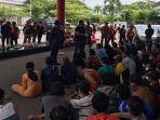 penggerebekan-di-kampung-narkoba-kawasan-tangga-buntung.jpg