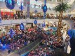 pengunjung-yang-memadati-neo-soho-mall-saat-shopping-marathon-till-midnight.jpg