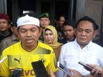 plt-bupati-bekasi-saat-meninjau-gedung-juang-bersama-dedi-mulyadi-selasa-2632019.jpg