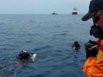 proses-evakuasi-lion-air-jt-610-knkt-bantah-pesawat-lion-air-jt-610-meledak-sebelum-jatuh_20181031_223037.jpg