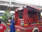 proses-penyedotan-banjir-selasa-1622021.jpg
