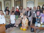 raja-juli-antoni-ke-keluarga-gus-dur.jpg