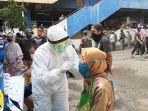 rapi-dsuasana-rapid-dan-swab-test-di-pasar-perumnas-klender.jpg
