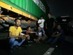 ratusan-kendaraan-terjebak-di-ruas-jalan-tol-jorr-dari-arah-priok_20180621_003711.jpg