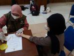 regita-salah-satu-wanita-yang-mengikuti-program-hapus-tato-yang-diadakan-baznas-dki-jakarta-s.jpg