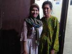 riatus-solikhah-23-warga-kecamatan-porong-kabupaten-sidoarjo-saat-bertemu-dengan-ibu-kandungnya.jpg