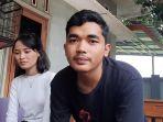 rizki-dan-nita-pengantin-yang-menggunakan-ikan-cupang-sebagai-mahar-perkawinan-1.jpg