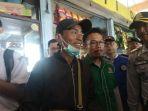 rohman-42-warga-banyuwangi-yang-diajak-makan-bareng-menteri-perhubungan.jpg