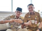 sandiaga-dan-hendra-ngopi_20180517_150948.jpg