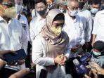 siti-nur-azizah-datang-ke-tps-08-kelurahan-pondok-pucung.jpg