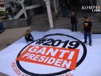 spanduk-raksasa-ganti-presiden_20180422_170617.jpg