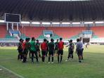 suasana-latihan-timnas-u-19-indonesia-di-stadion-pakansari-bogor-jumat-1112019.jpg