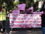 suasana-massa-aksi-demo-di-depan-kantor-komnas-ham-jalan-latuharhari.jpg