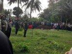 suasana-pemakaman-almarhum-serda-hasanuddin-jumat-2952020.jpg