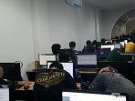 suasana-penggerebekan-kantor-pinjol-di-pik-penjaringan-jakarta-utara-rabu-2612022.jpg