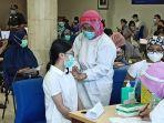 suasana-vaksinasi-massal-covid-19-minggu-3112021.jpg