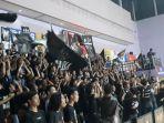 suporter-alaska-saat-memberikan-dukungan-langsung-kepada-sma-kolese-kanisius-di-gor.jpg