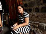 tante-rpp-linda-sari-29-saat-memberi-keterangan-di-duren-sawit-1.jpg
