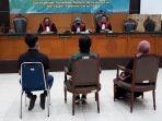 tiga-pegawai-ps-store-selasa-1882020.jpg