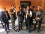 togar-situmorang-dan-team-hukum-nusa-bali.jpg