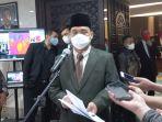 wagub-dki-jakarta-ahmad-riza-patria-di-gedung-dprd-dki-kamis-14102021.jpg