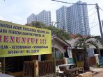 warga-keluhkan-pembangunan-lrt_20180918_205138.jpg
