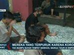 warga-tidur-di-emperan-tanah-abang.jpg