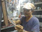 yunakris-63-satu-diantara-pedagang-aksesoris-di-pasar-ular-koja-jakarta-utara.jpg