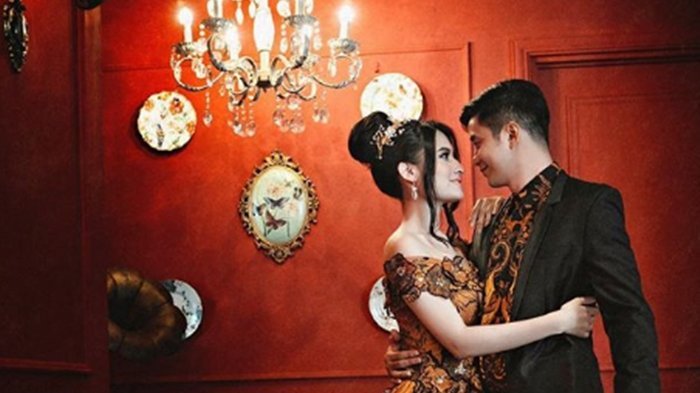 Kekasih Lebih Muda 10 Tahun, Adly Fairuz Segera Nikahi Angbeen Rishi, Foto Prewed-nya Bikin Baper