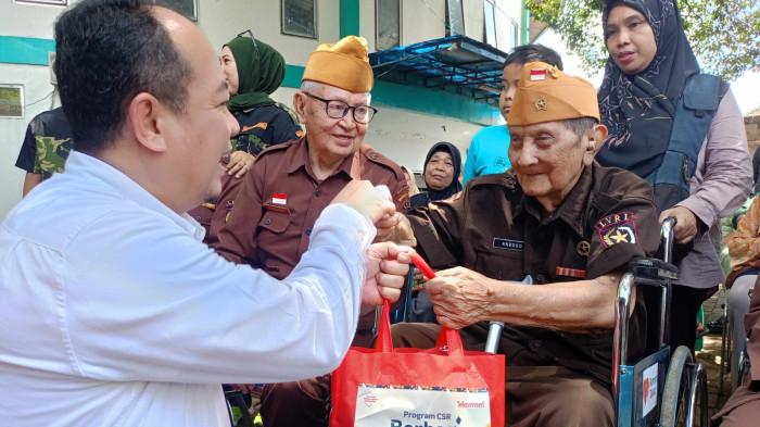 Visi untuk Pahlawan: Operasi katarak diharapkan dapat mengembalikan penglihatan, harapan, dan kualitas hidup para veteran pahlawan perjuangan kemerdekaan dan kedaulatan bangsa.